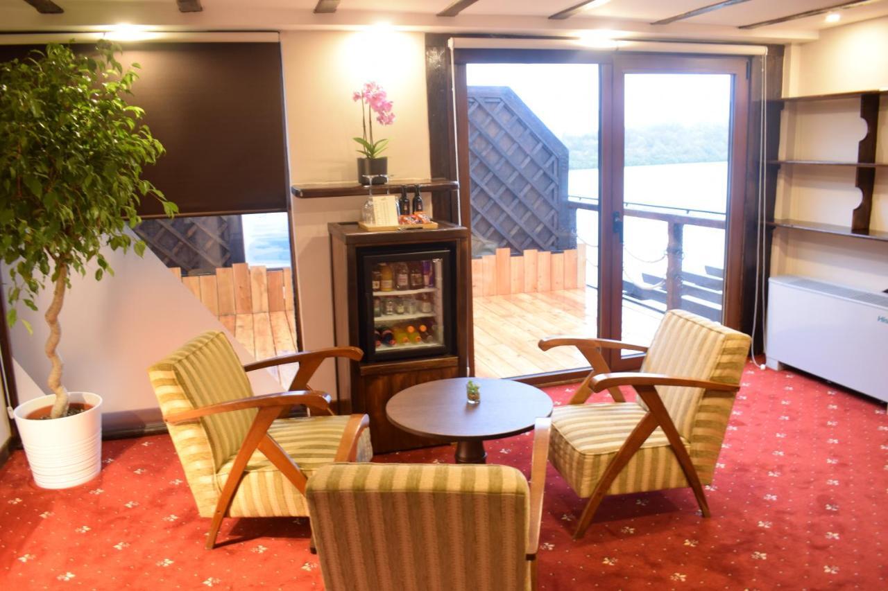 Bahus Inn Белград Экстерьер фото